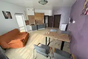 Семейный номер Двухкомнатные апартаменты с кухней и балконом, Дивноморское