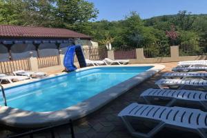 Домики для отдыха «Райский уголок», Волконка