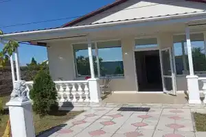 Уютный дом у моря