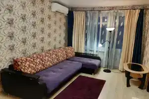 Уютная квартира у метро Народное ополчение, Москва