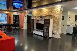Дом для отпуска «Тема», Санкт-Петербург