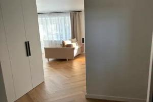 Белая студия, Хабаровск