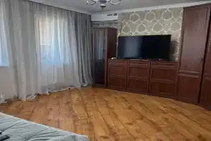 3-комнатная квартира, Новошахтинск