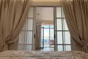 Квартира Шарлотта, Лазаревское