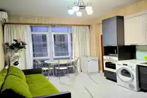 Очень уютная и просторная квартира в новом доме у парка