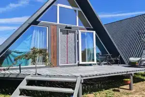А-Фрейм на море, Знаменское