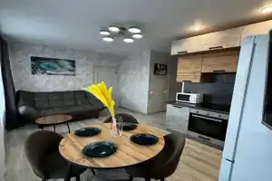 Уютная двухкомнатная  квартира в центре с видом на мечеть и реку Белая