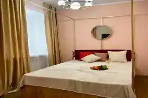 Стильная квартира в самом центре Pink