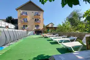 Комната, Лоо