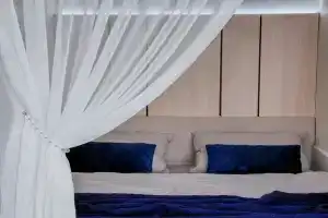 Студия White, Крымск