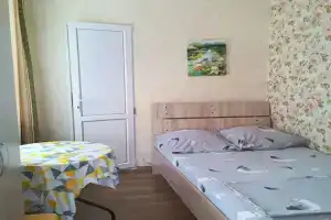 Двухкомнатный номер у моря, Витязево