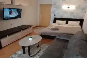 Уютная квартира с балконом в центральной части города.