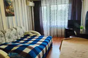 Уютная квартира рядом со спорткомплексом, Балаково