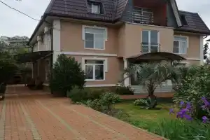 Гостевой дом «Ассоль», Лоо