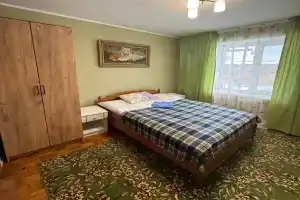 Трёхкомнатная квартира на 1 этаже в коттедже