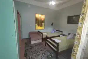 Трёхместный номер Кипарисный, Гагра