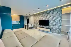 Квартира у метро, 2 станции до центра, Казань