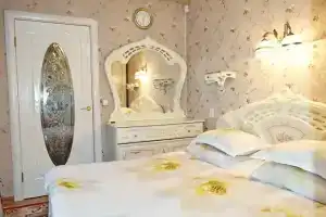 Оазис с двумя изолированными комнатами на Маркса, Новосибирск