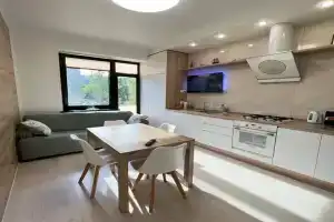 Квартиры посуточно на Дмитрия Донского 15, Калининград