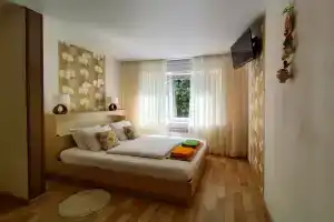У Домовых), Черёмушки