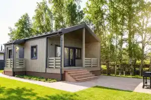 Дом с террасой на берегу Отрадного озера, Кутузовское