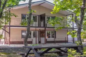 Дом (2х-местный номер), Волчанец