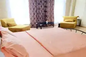 Просторные апартаменты с балконом, Адлер