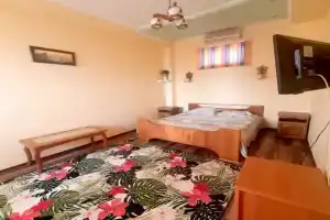 Уютный 1- комнатный на террасе, Мисхор