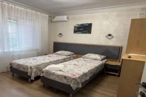Двухместный номер с 2 отдельными кроватями улучшенный с видом на горы, Махачкала