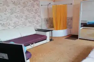 Трёхместный номер стандарт с видом на море, Туапсе