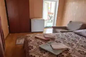 Комната у моря, Береговое