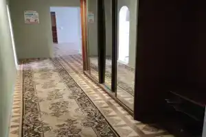 Уютный апартамент 170м² в центре города