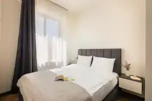 Republic Square Apartment, Ереван