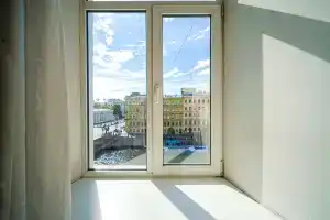 Квартира с видом на Аничков мост и Фонтанку, до 5 гостей, Санкт-Петербург