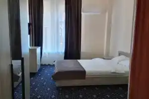 Трёхместный номер Полулюкс на 1 этаже, Гурзуф