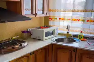 Гостевой дом на Бердянской 79, Ейск
