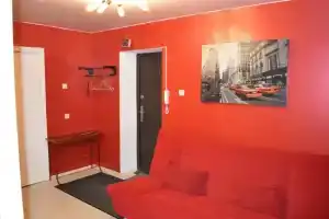 Уютная квартира в географическом центре города с кондиционером.