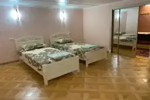 Уютный дом у моря, Избербаш