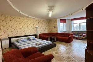Квартира с тремя раздельными комнатами в центре
