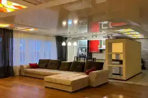 4-комнатная квартира у озера, Петрозаводск