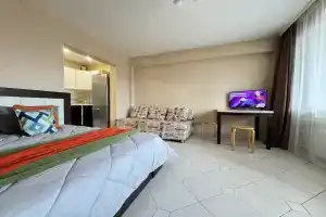 Студия у аэропорта, Иркутск