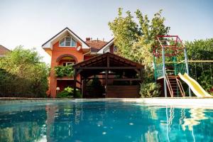 Гостевой дом «Усадьба Лариса», Динская