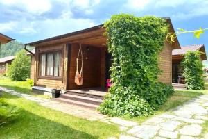 Четырёхместный номер полулюкс, Элекмонар
