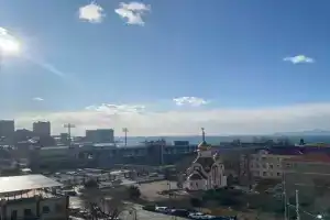 Апартаменты в центре с видом на море