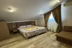 Трёхместный номер студия, Кабардинка