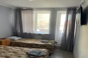 Четырёхместный номер с четырьмя раздельными кроватями, Цимлянск