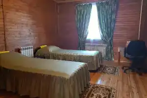 Двухместный номер с 2 отдельными кроватями улучшенный, Махра