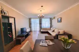 Papa Jons apartment, Баку
