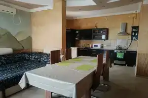 Первый этаж с отдельным входом, Геленджик