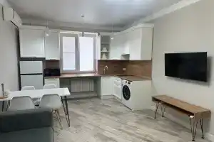 Квартира у моря, Каспийск